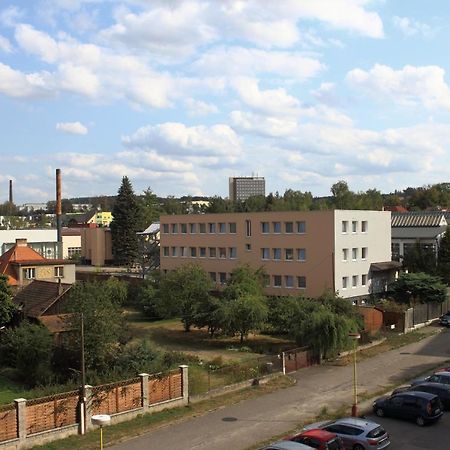 Hotel Na Vyvoji Влашим Экстерьер фото